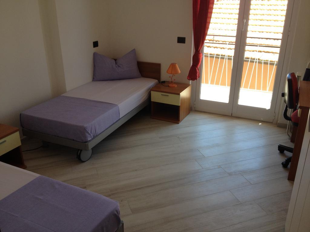 Best Lavagna Apartment Szoba fotó